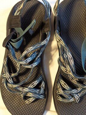 Chaco Dual Straps Size 8
